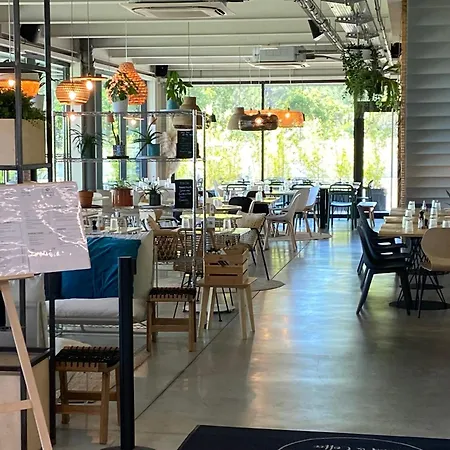 Apartahotel 2 Pièces Dans Résidence Hôtelière Les Hameaux De Saint-cyprien 3*