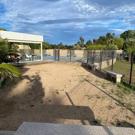 2 Pièces Dans Résidence Hôtelière Les Hameaux De Saint-cyprien Apartahotel 3*