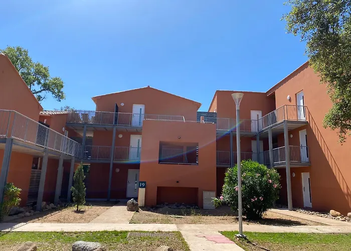 2 Pieces Dans Hoteliere Les Hameaux De Saint-cyprien Lecci