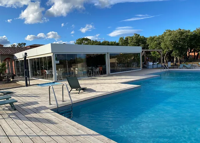 2 Pieces Dans Hoteliere Les Hameaux De Saint-cyprien 3* Lecci