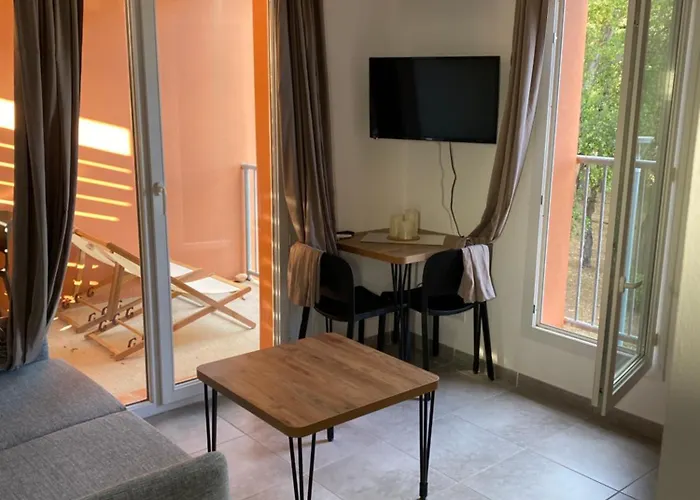 2 Pieces Dans Hoteliere Les Hameaux De Saint-cyprien Lecci